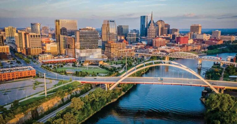 A Local’s Guide to Nashville (41+ Restaurants, Attractions, and Shops to Visit)